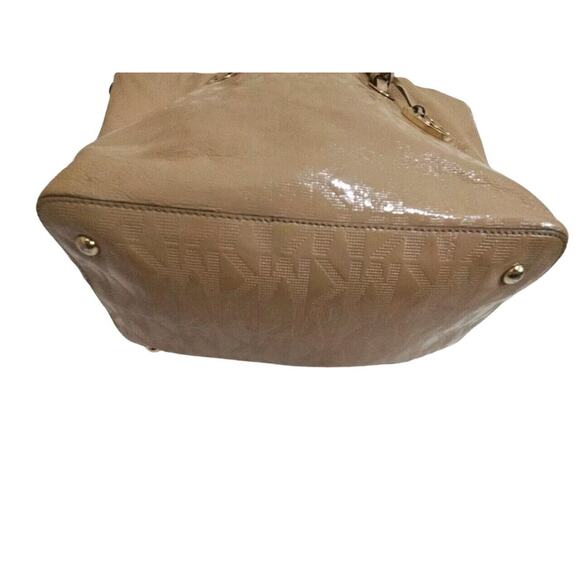 Michael Kors Beige Patent Leather-Signature Embossed-Jet Set Tote Handbag - Picture 3 of 5